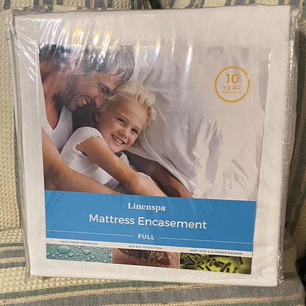 Full Mattress Encasement – White Protective Cover